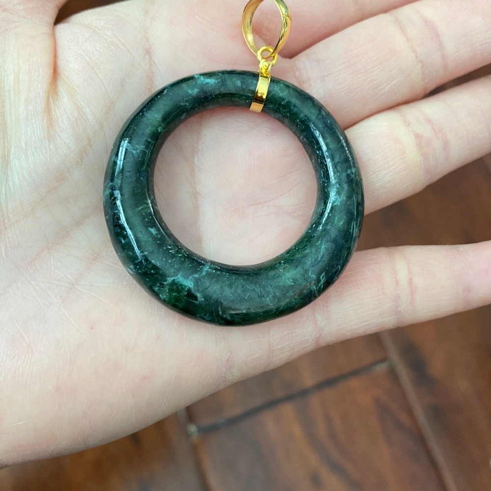14k Solid Gold Large Green Round Circle Jade Pend… - image 4